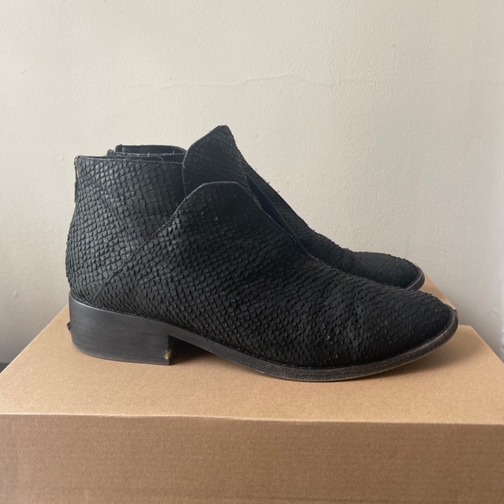 Eileen Fisher leather booties